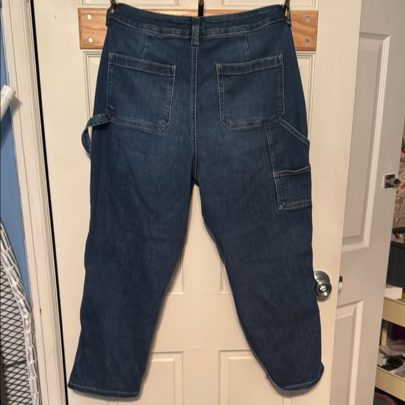 edgy Women's Denim slim straight Ankle high rise Jeans - Picture 4 of 4